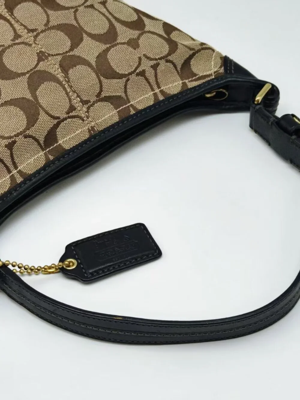 Coach Signature Canvas Shoulder Bag Brown Black Jacquard Zip Hobo Purse